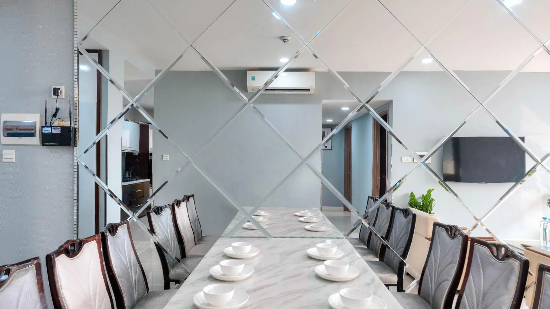 Rem Icon 56 Cbd Apartment - Free Gym & Pool Ho Chi Minh City