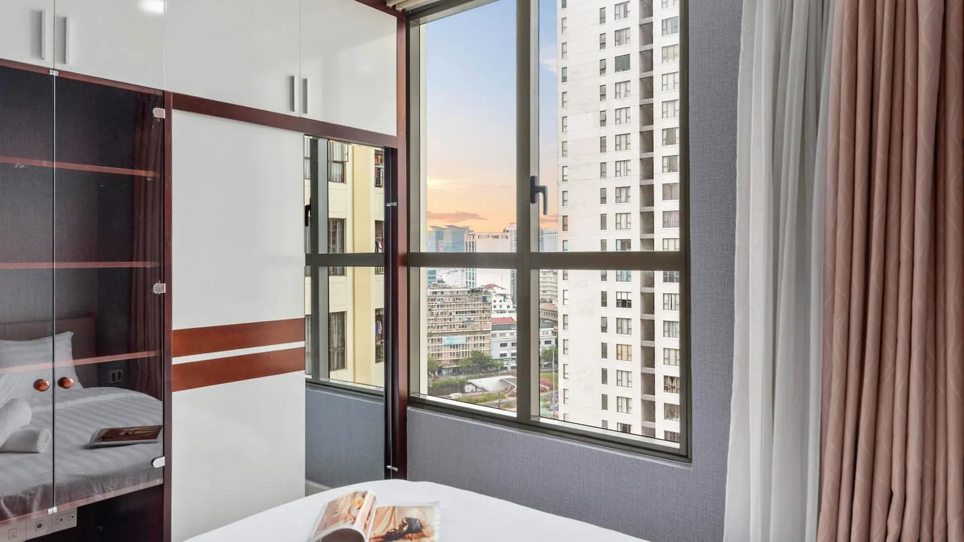 Rem Icon 56 Cbd Apartment - Free Gym & Pool Ho Chi Minh City
