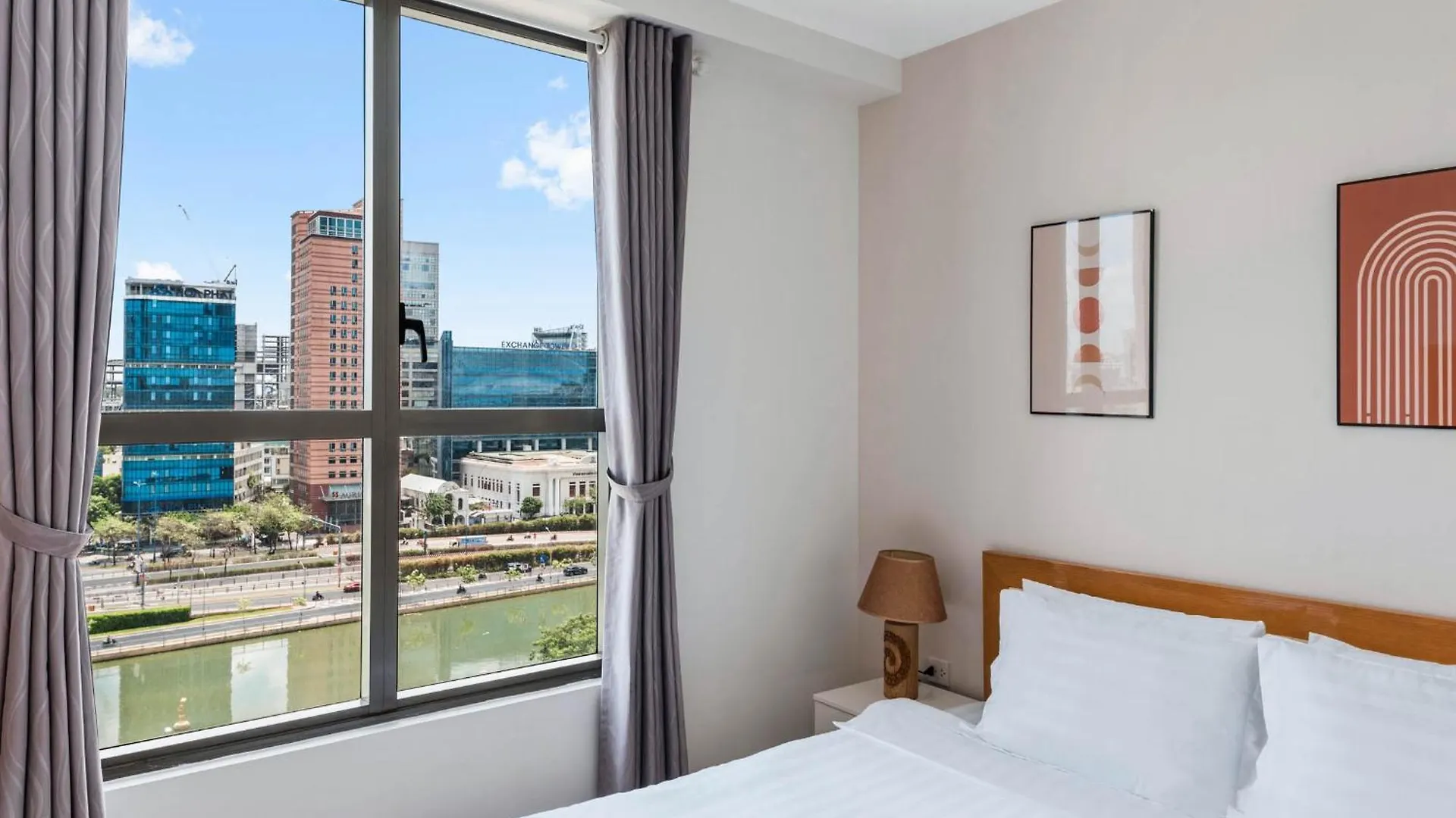 Rem Icon 56 Cbd Apartment - Free Gym & Pool Ho Chi Minh City