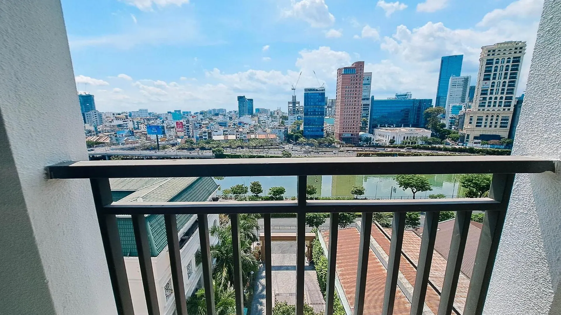 Rem Icon 56 Cbd Apartment - Free Gym & Pool Ho Chi Minh City 0*,  Vietnam